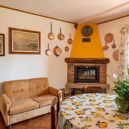 La Casa Di Monica E Luciano بيت للعطل *